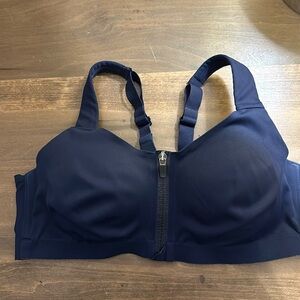 Victoria’s Secret Underwire Sports Bra